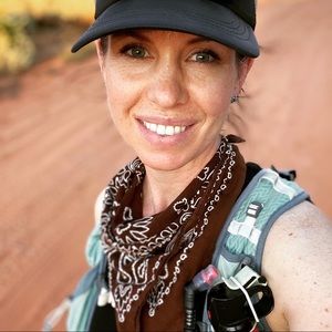 Meet your Posher, Lara